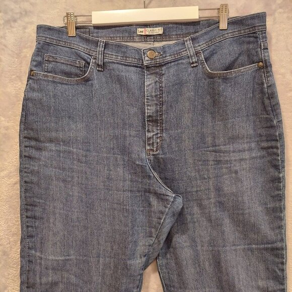 Lee Classic Fit Straight Leg Jeans Size 18 straight measures 39x29 high rise Mom - Picture 13 of 13